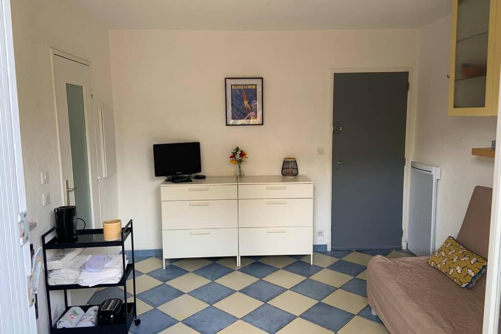 Les Bains De Mer Yourhosthelper Apartment Bandol Ngoại thất bức ảnh